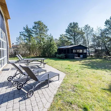 Holiday home Lxvii *